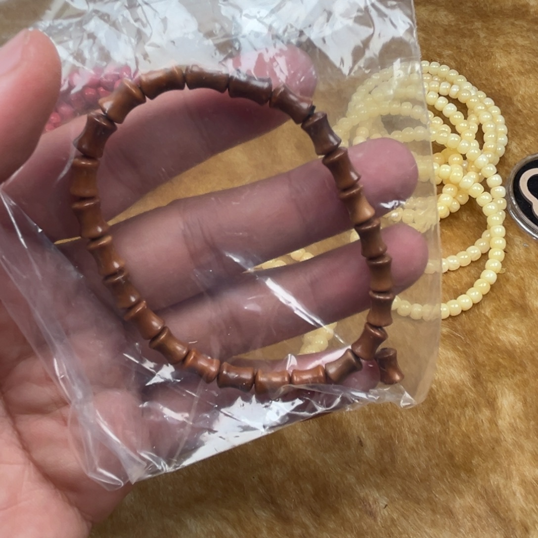 只买单纯的吊坠，没带链子，属的性质。