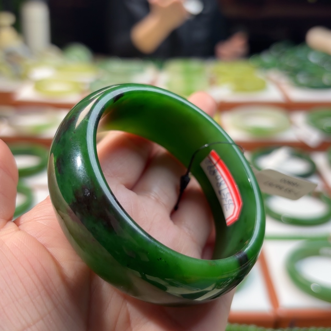 和田玉（碧玉）手镯未镶嵌