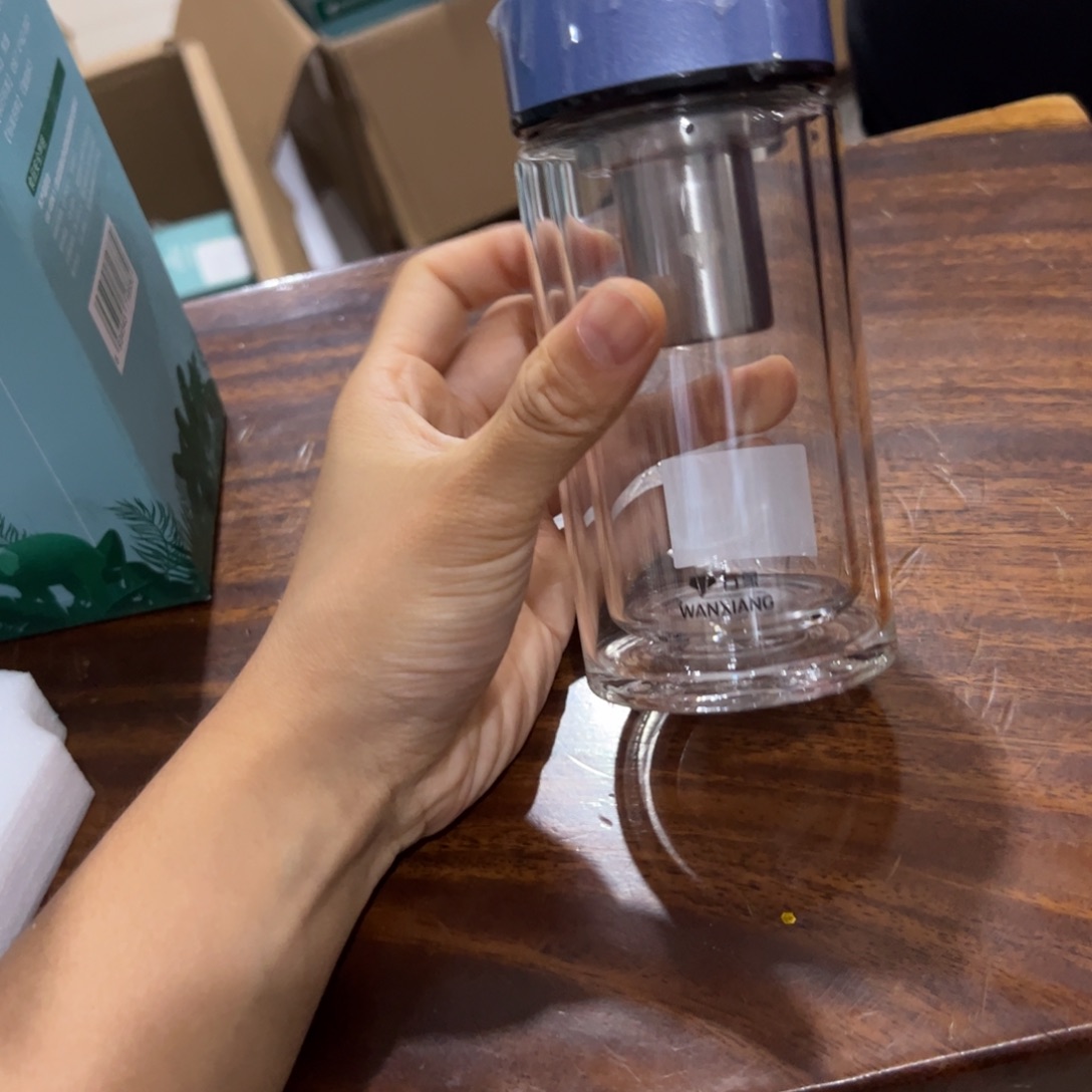 万象V161A杯底不平玻璃杯