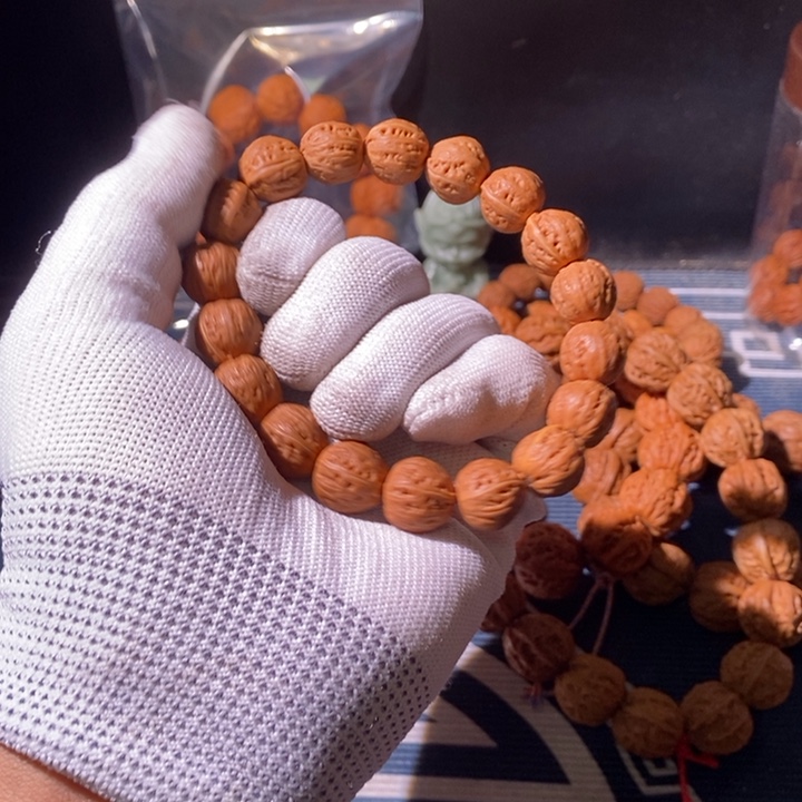 文玩核桃手串……38