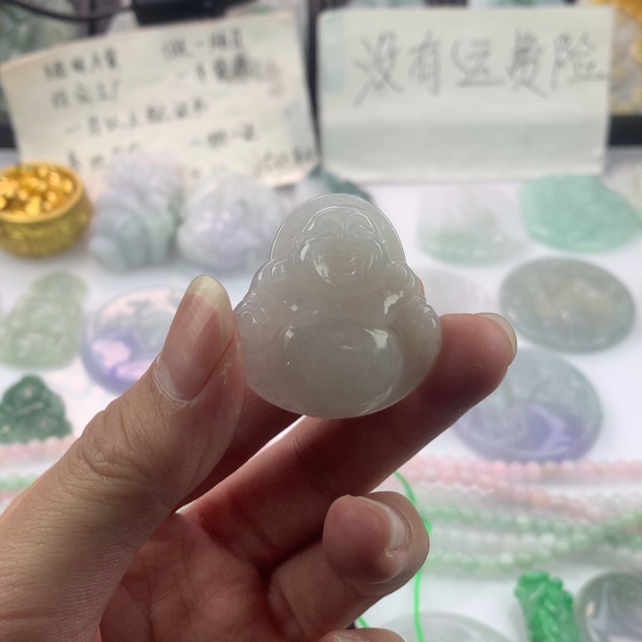 翡翠颈饰未镶嵌