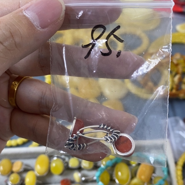 蜜蜡裸石银S925镶嵌耳钉