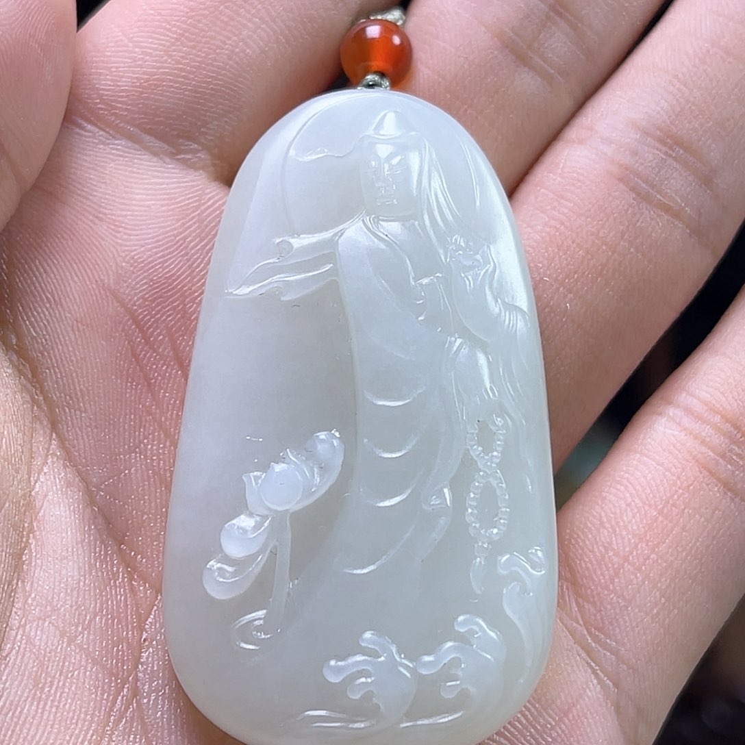 和田玉颈饰未镶嵌