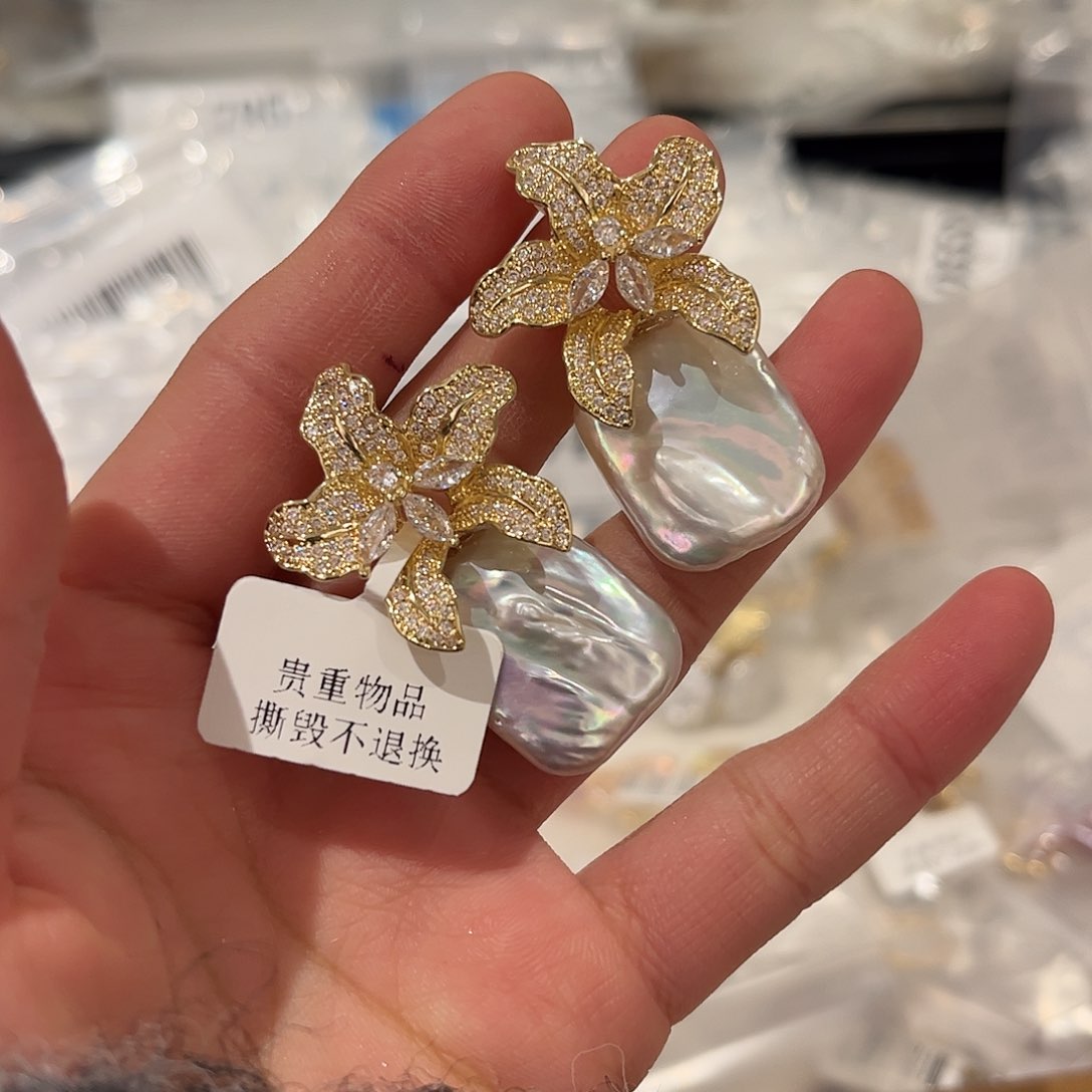 淡水珍珠耳饰合金