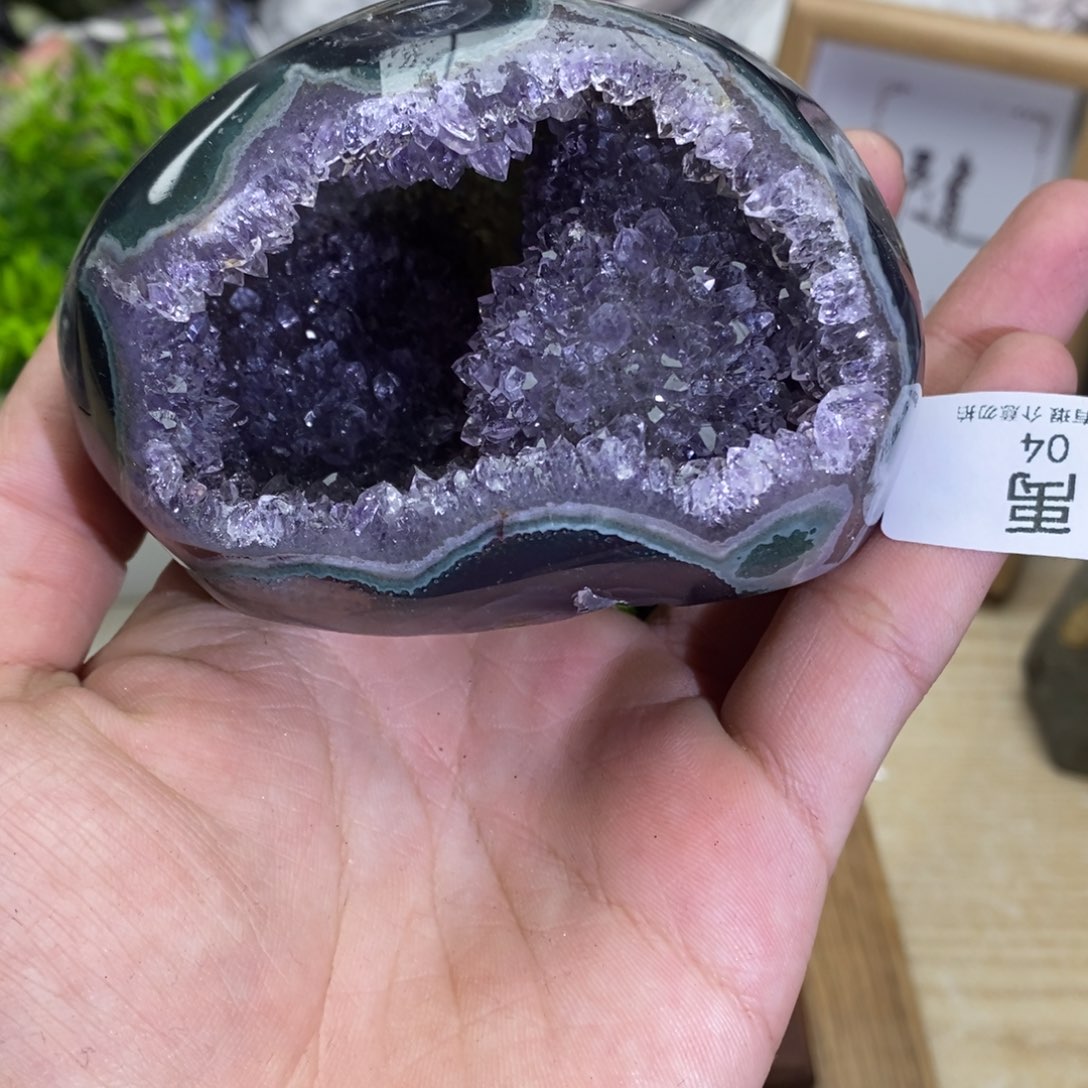 紫晶未镶嵌大型摆件（非配饰）