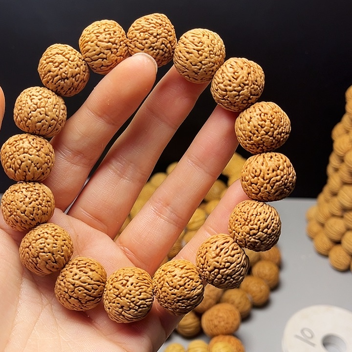 多***球桃核吊坠桃核手串