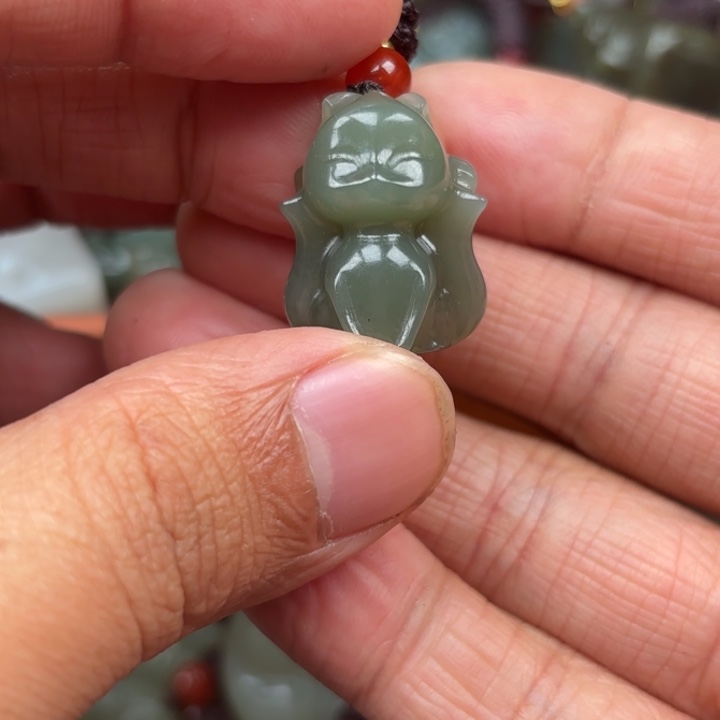 和田玉吊坠未镶嵌