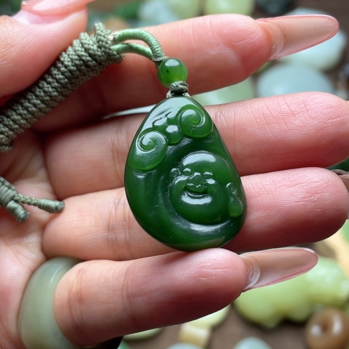 【闪购商品】颈饰未镶嵌和田玉