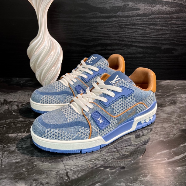 99新 LouisVuitton/路易威登 1159/39码/新款棋盘格Trainer板鞋