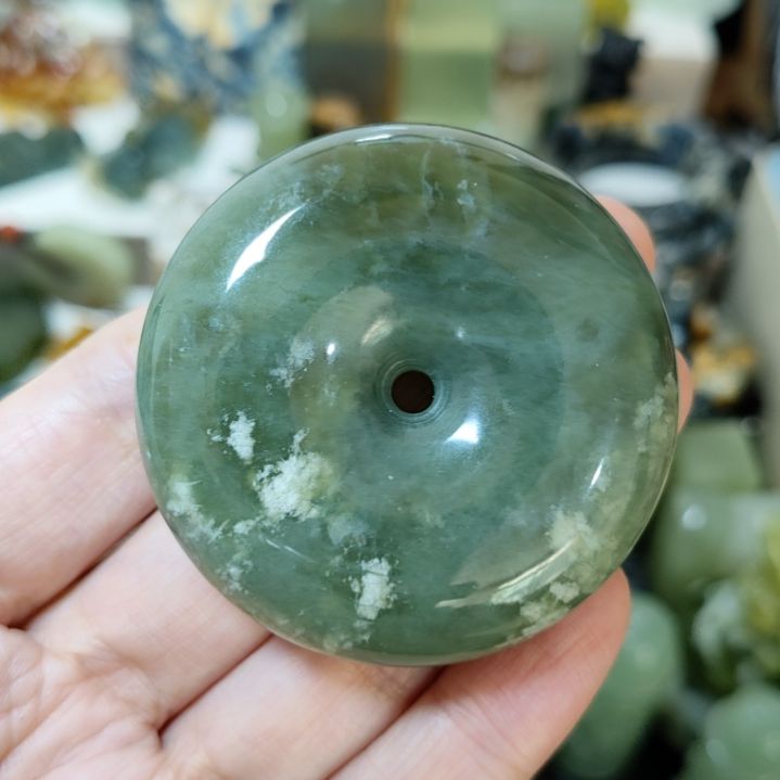 岫玉未镶嵌平安扣