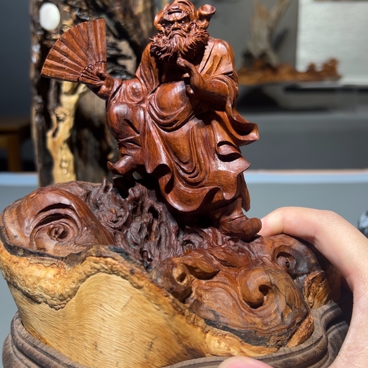 慎***者荔枝木钟馗摆件作品