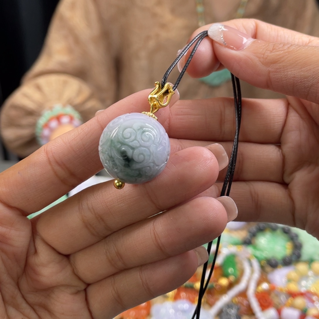 翡翠颈饰未镶嵌代编织