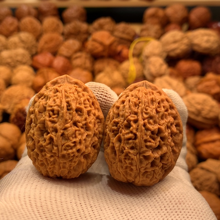 文玩核桃吊坠4………..