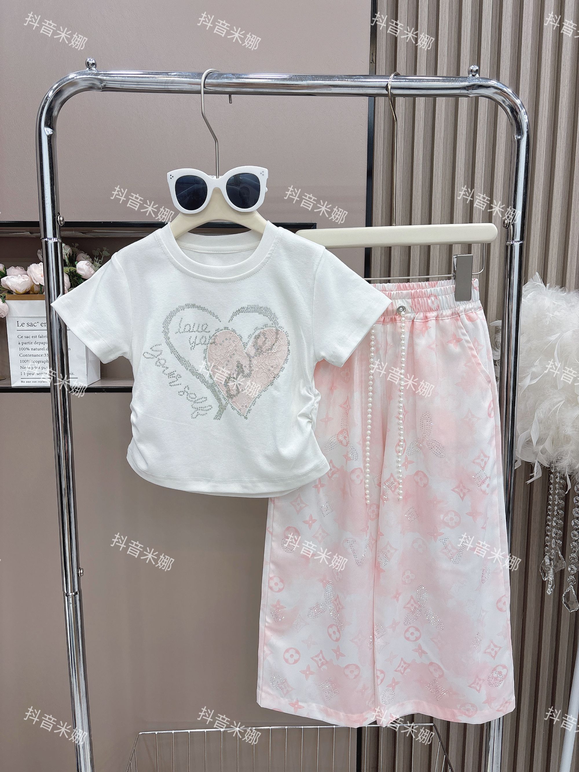 2025夏季女童新款套装6092百搭粉色爱心短袖渣染风亮钻休闲裤