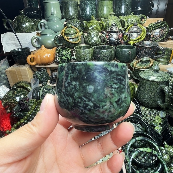 蛇纹石玉未镶嵌珠宝半成品藏玉药王石福利款主人杯