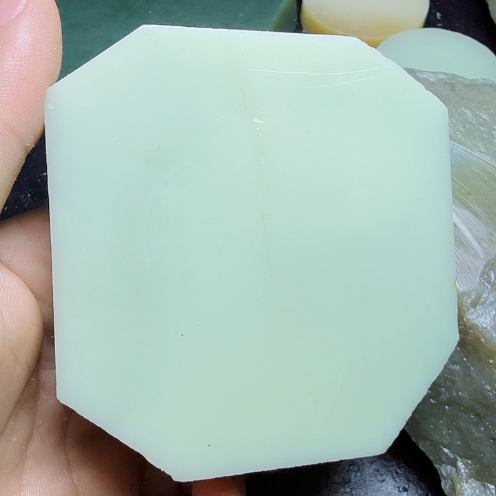 和田玉（糖玉）未镶嵌珠宝奇石正**y