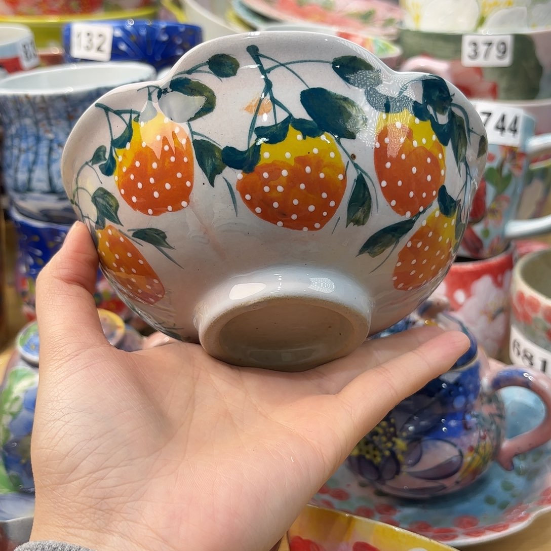 瓷片兔兔盖茨。兔兔好