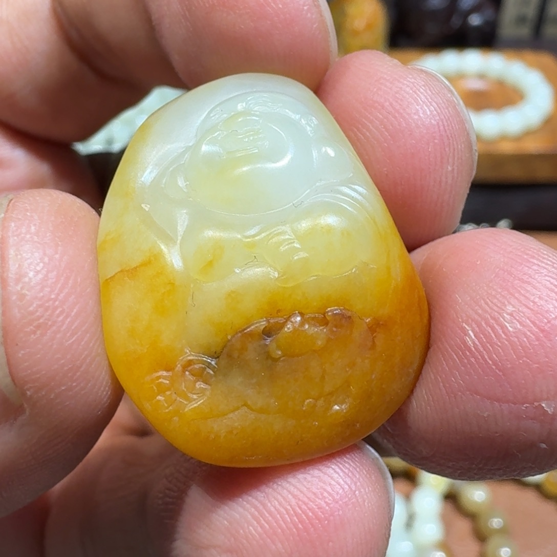 和田玉未镶嵌手串