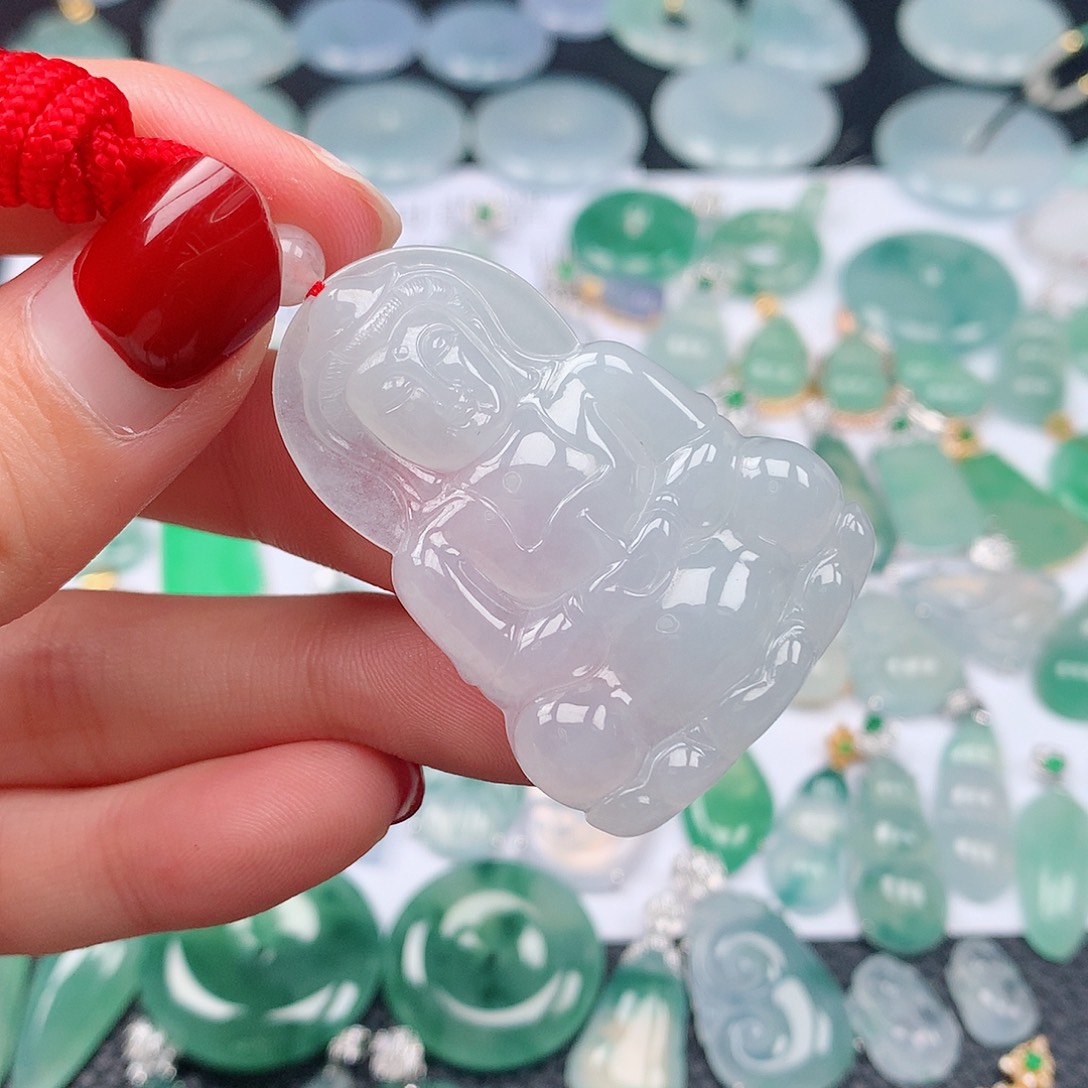 翡翠颈饰未镶嵌天然翡翠