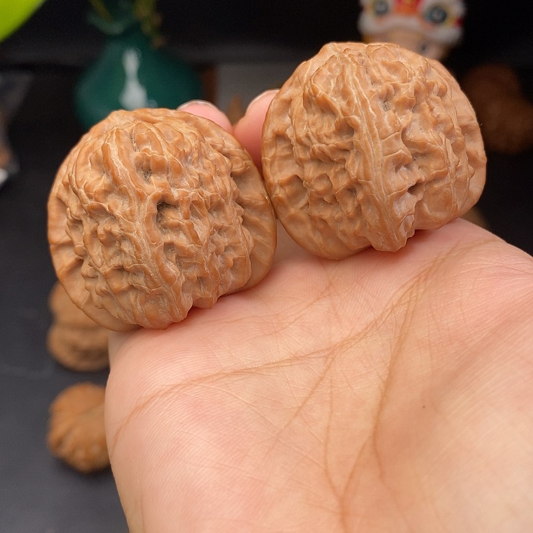 把件文玩核桃三角白全品39