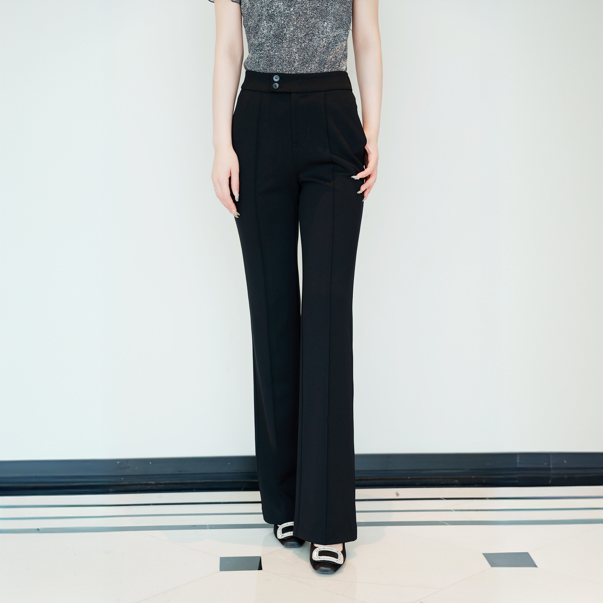 哥弟 新款黑色时尚显瘦高腰四面弹垂感直筒超模微喇长裤女110027