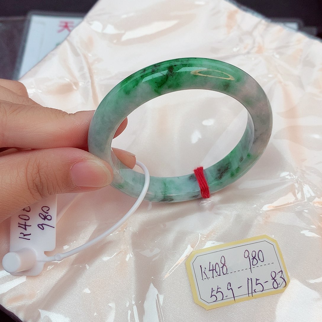 翡翠未镶嵌手镯缅甸翡翠