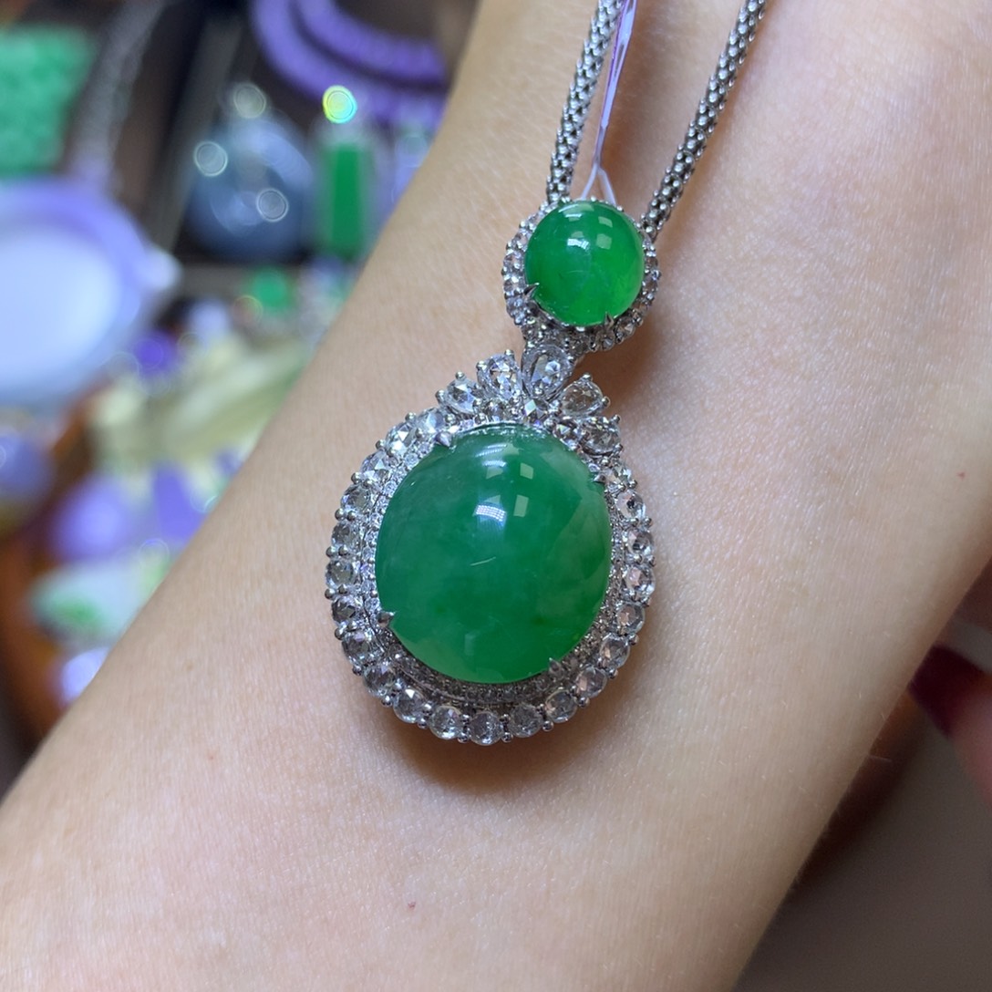 【闪购商品】翡翠颈饰18K金镶嵌翡翠