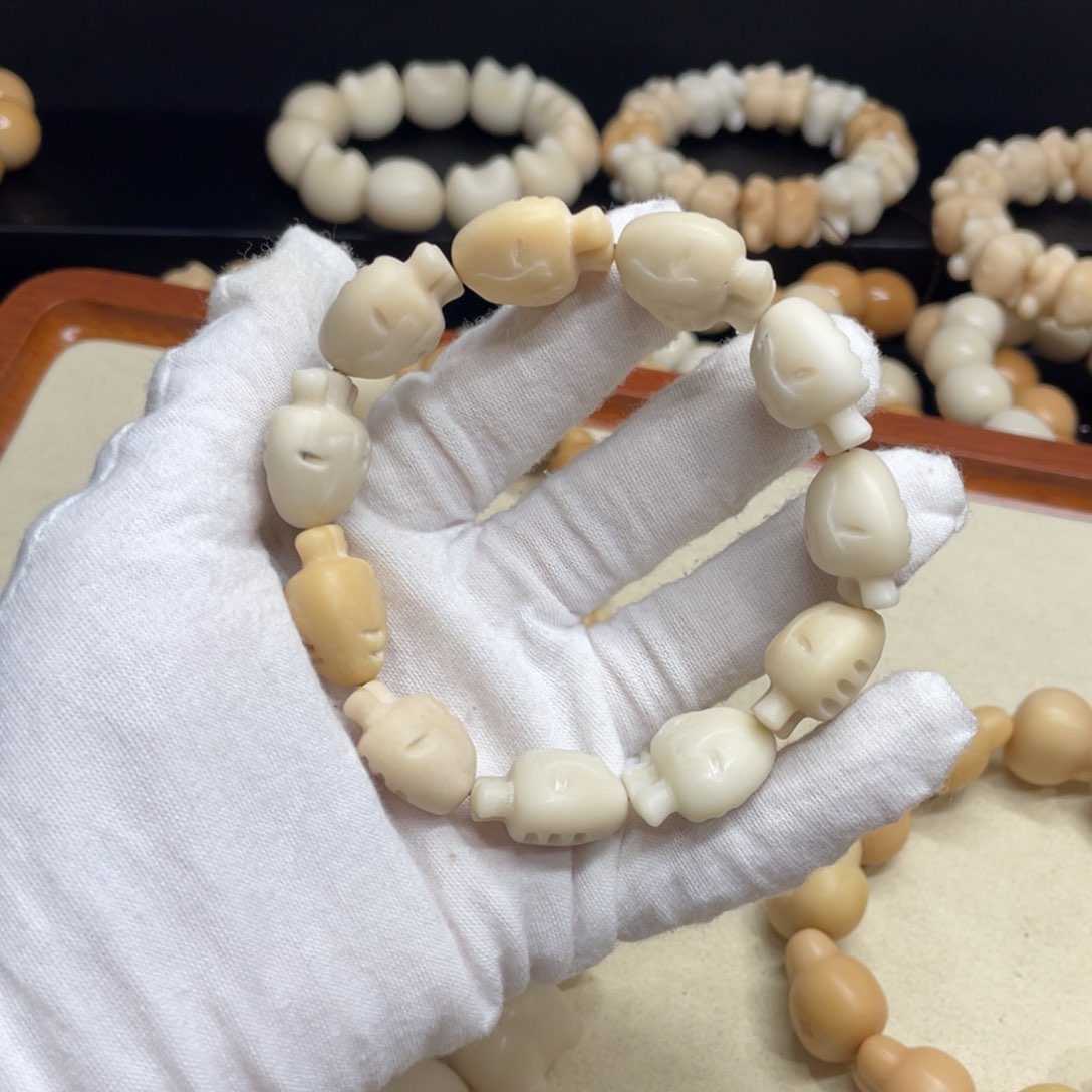 菩提根/象牙果吊坠牙果瑕疵有大裂萝卜兔751