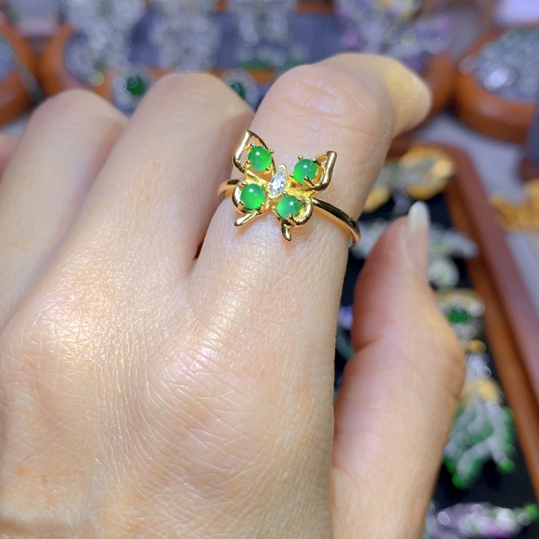 翡翠颈饰银S925镶嵌天然翡翠