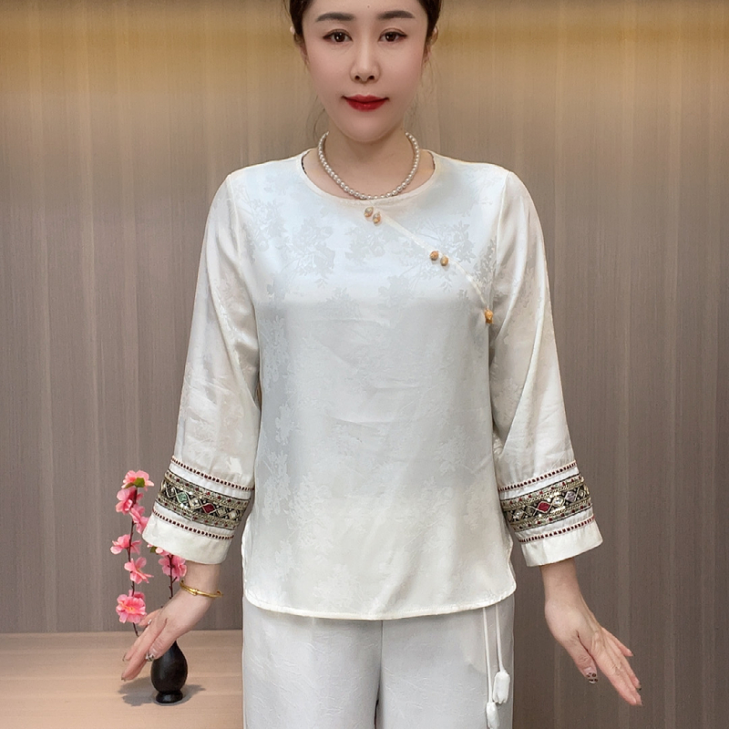 8679春夏圆领民族风时尚内搭中老年女装精品洋气中式长袖妈妈装