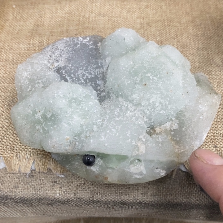 紫晶未镶嵌珠宝半成品