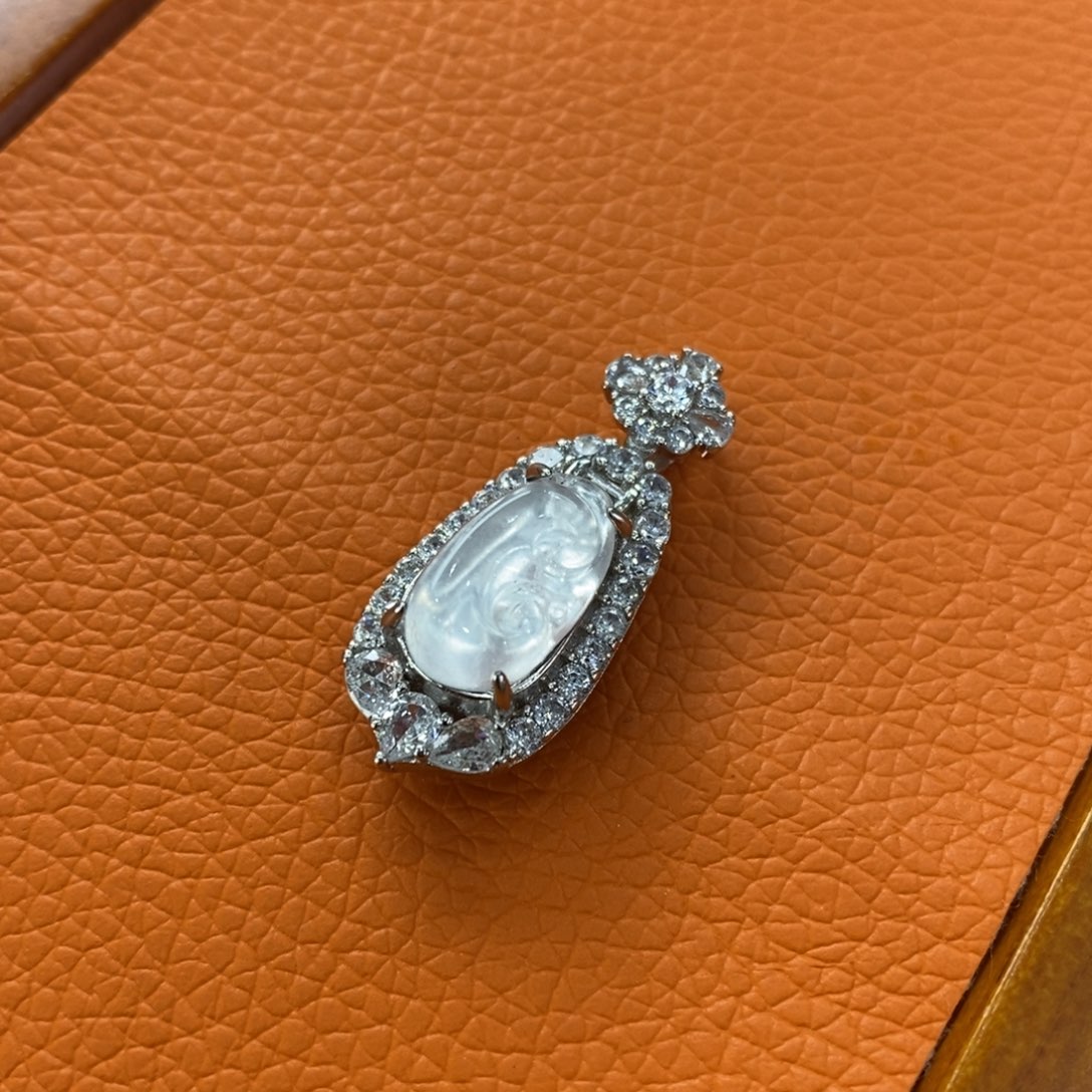 石英质玉吊坠(赠链)合金