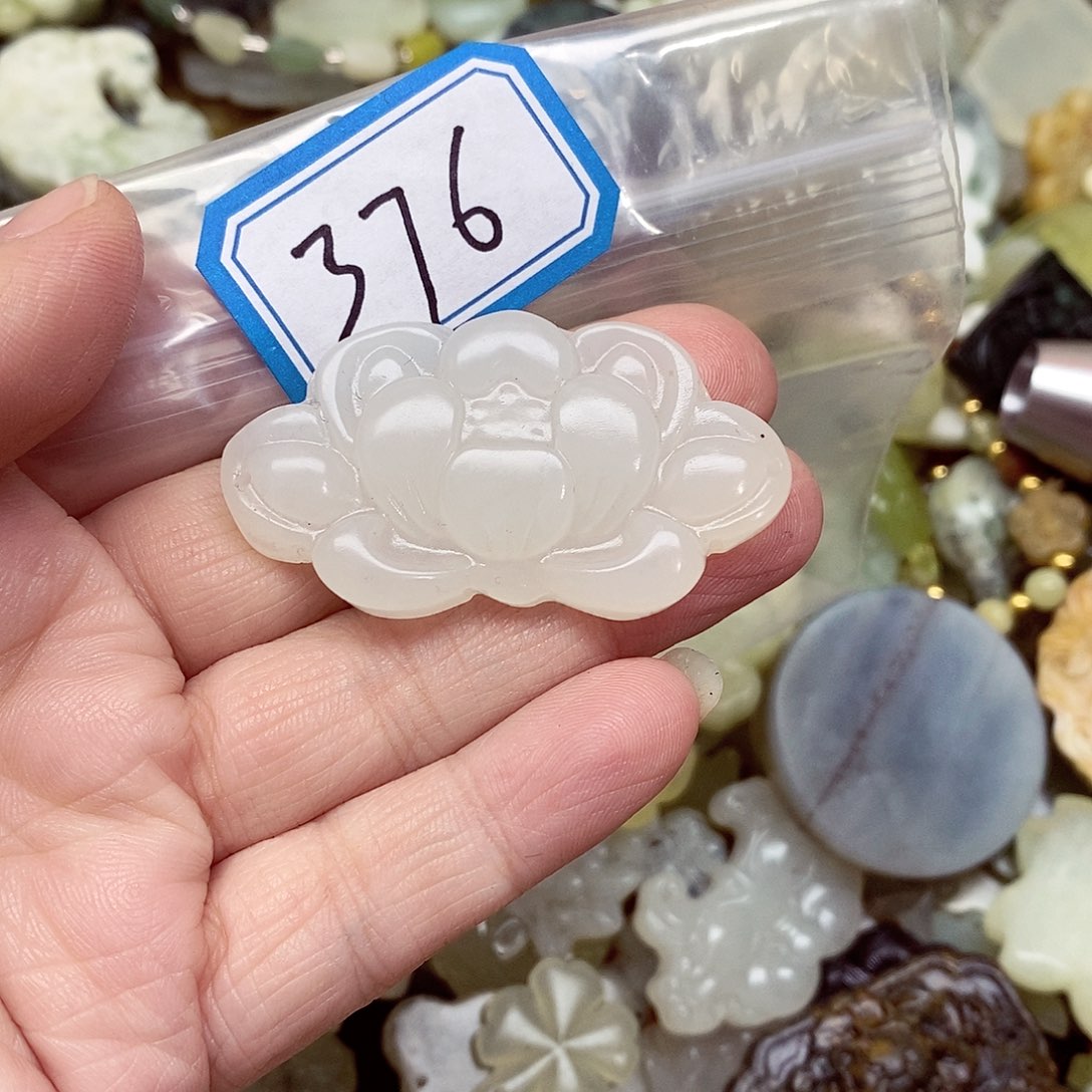 蛇纹石玉未镶嵌颈饰376