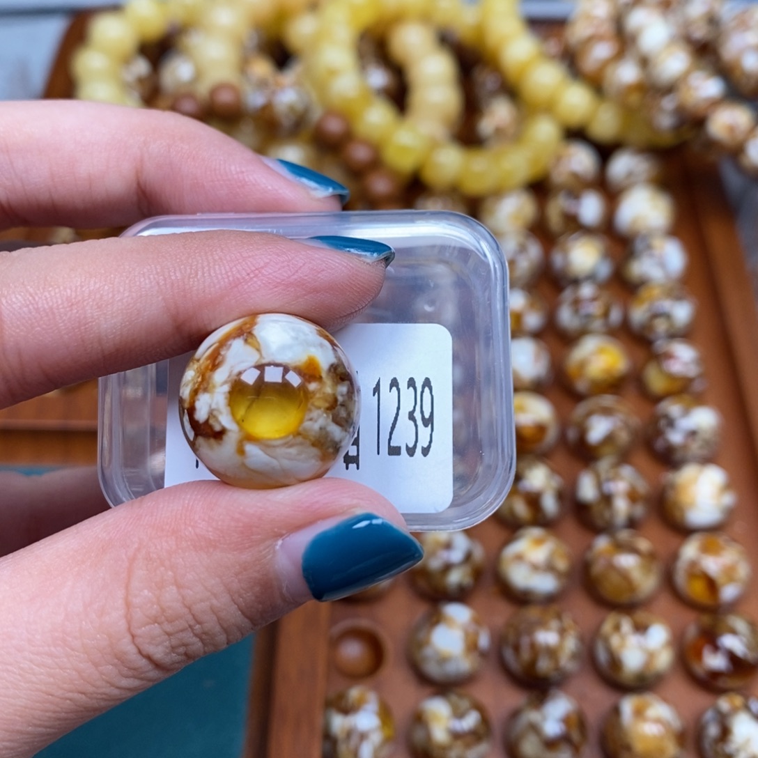 把件猴头核桃沁色圆珠老型1239