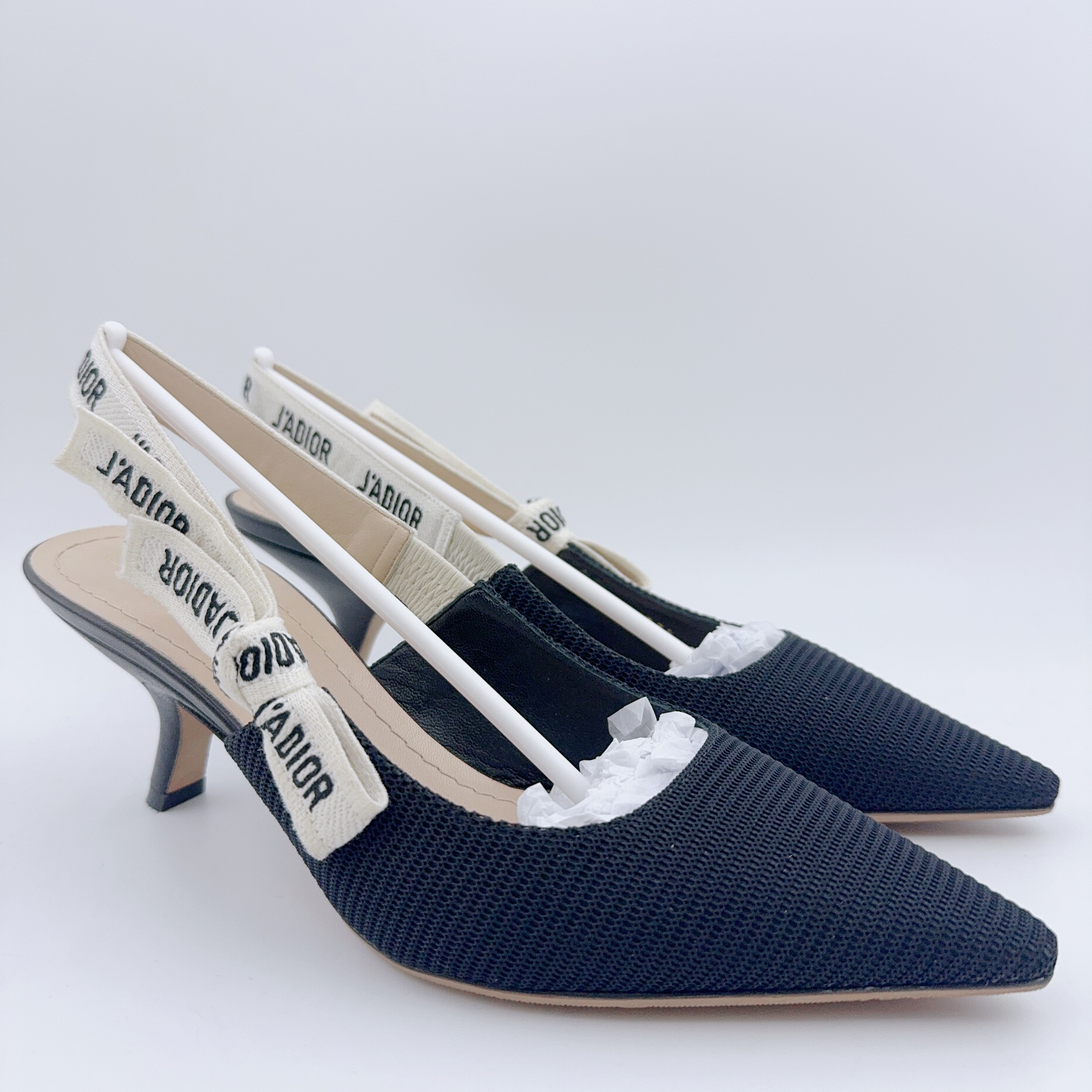 95新 DIOR/迪奥 37.5码/经典黑色科技面料小猫跟/YM00712