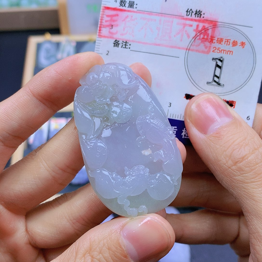 翡翠未镶嵌颈饰翡翠