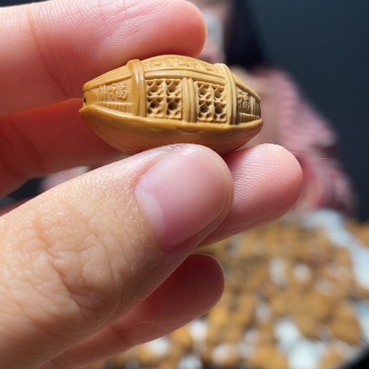 橄榄核吊坠橄榄核