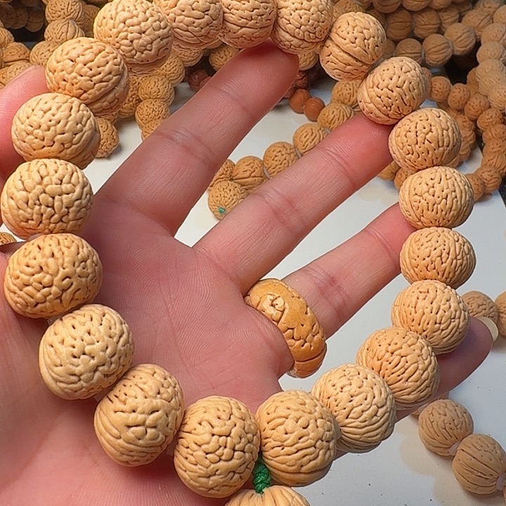 桃核吊坠白月光20mm手持