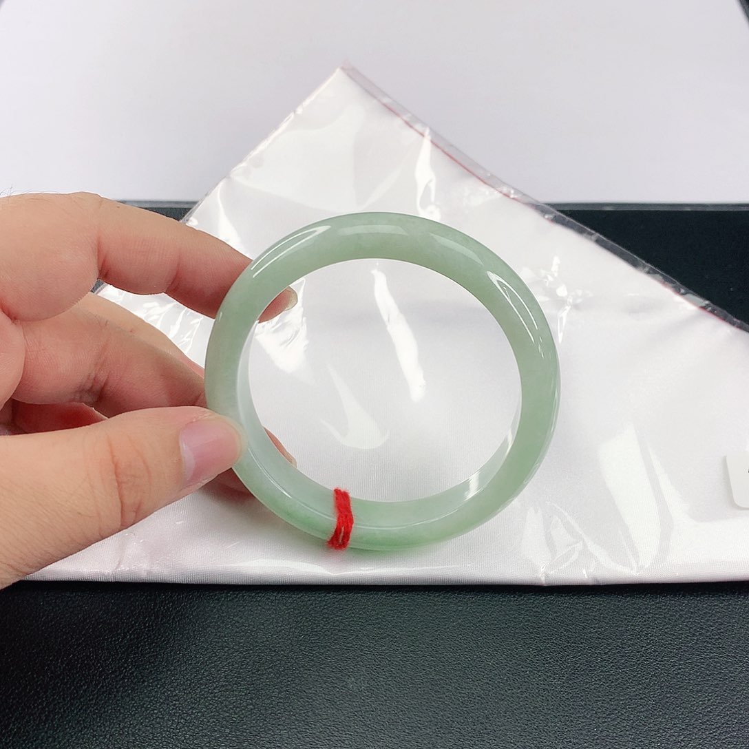 翡翠手镯未镶嵌翡翠722