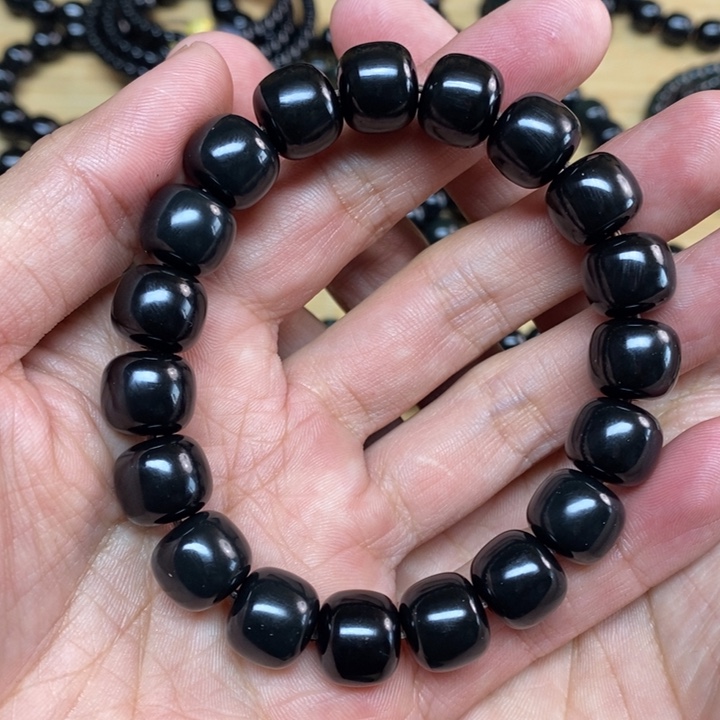 好***和田玉未镶嵌手链