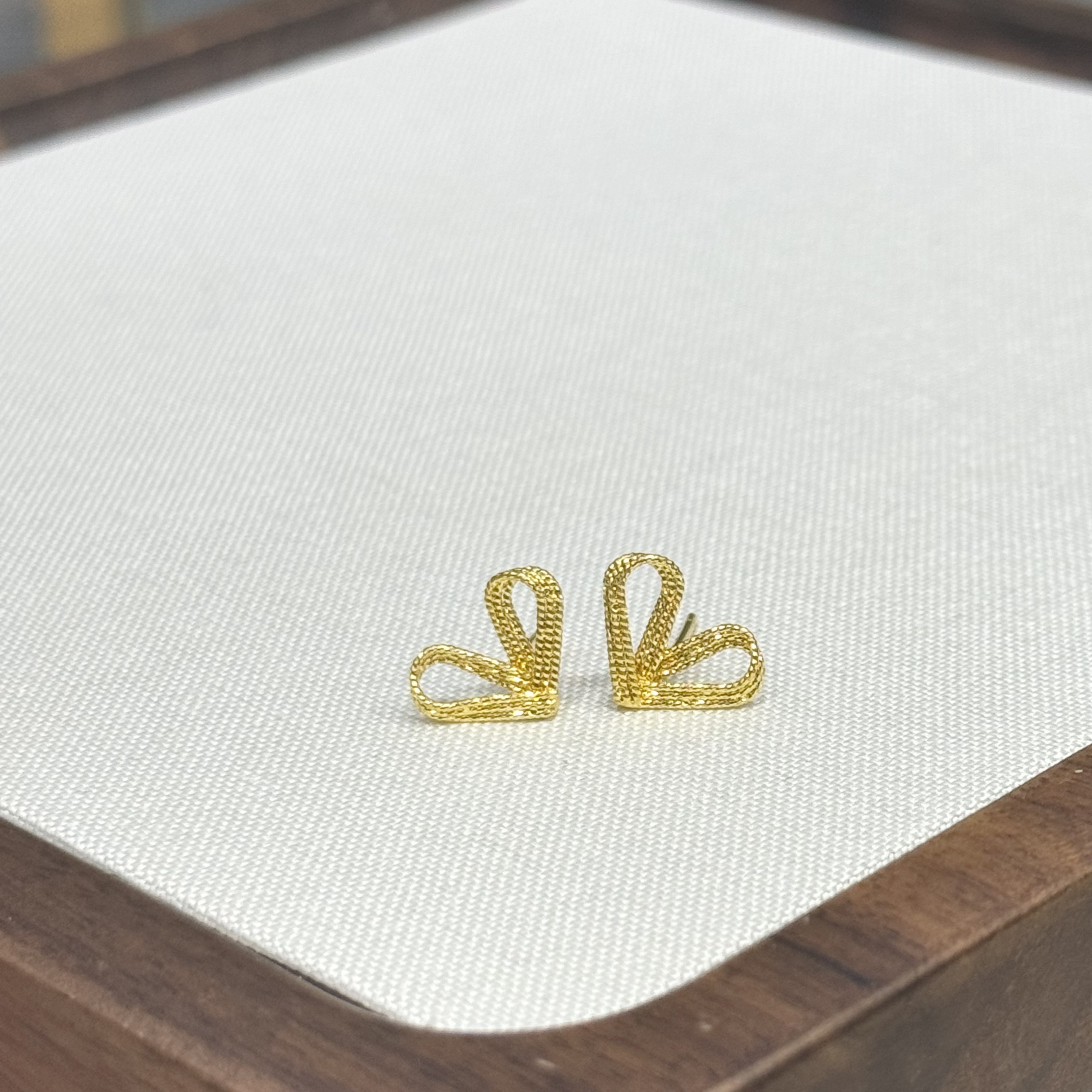 新年上新-E【镂空爱心耳钉】-足金999精工5G耳饰