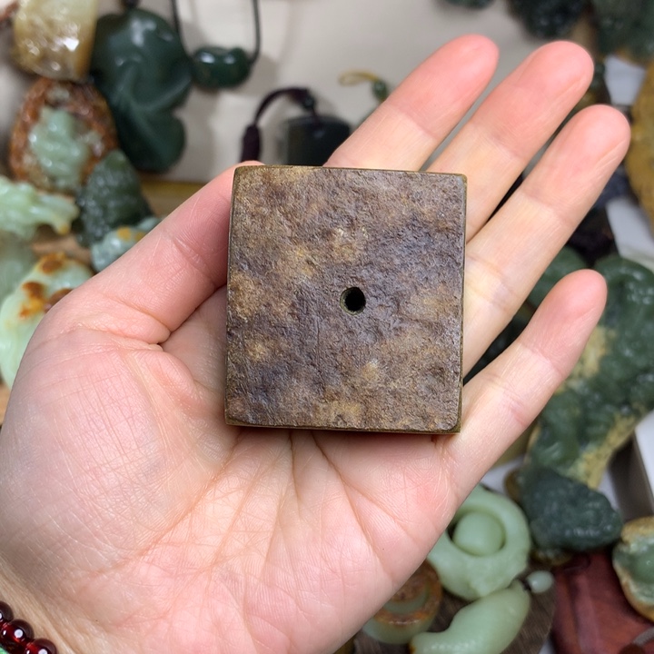 岫岩河磨玉（透闪石质玉）手把未镶嵌