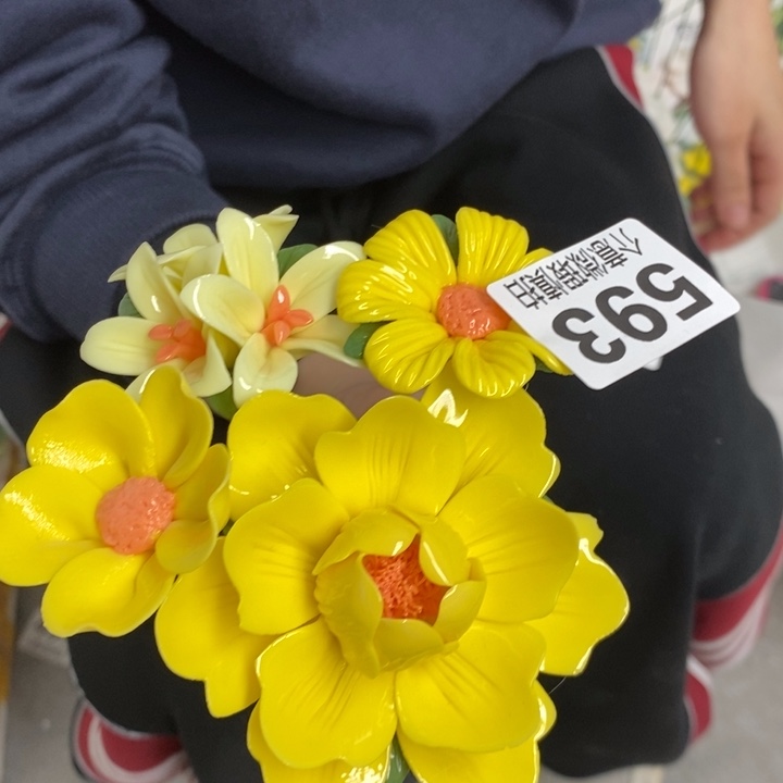 摆件陶瓷材料加工