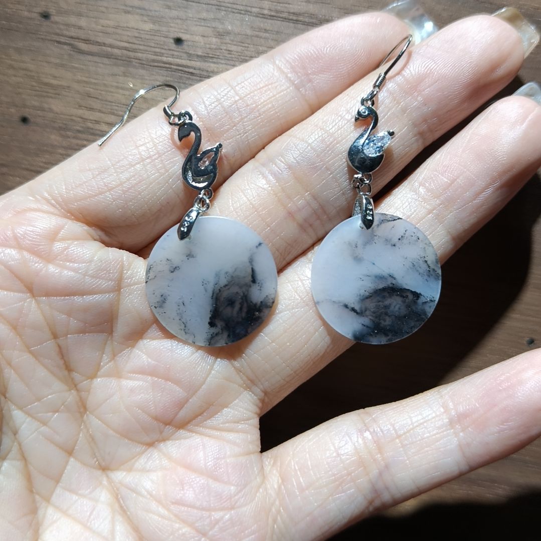 和田玉耳饰未镶嵌