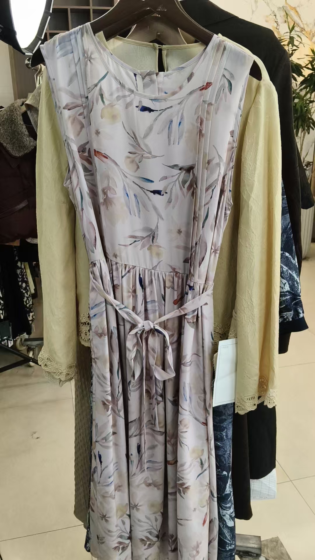 陌妆连衣裙孤品N32