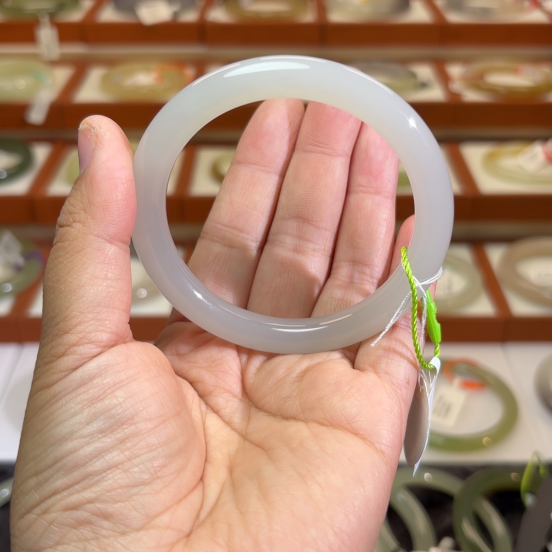 和田玉未镶嵌手镯暖白细条手镯