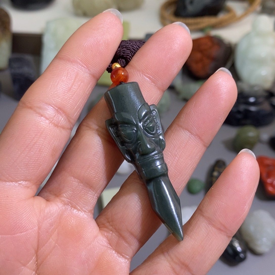 和田玉未镶嵌颈饰