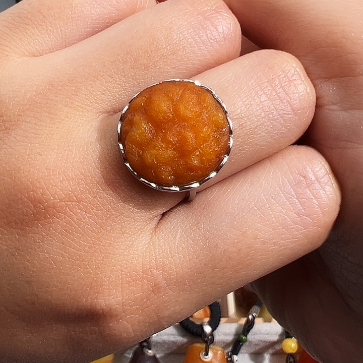 蜜蜡裸石未镶嵌我