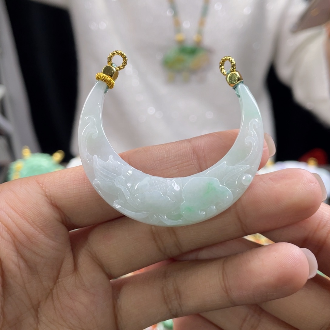 翡翠颈饰未镶嵌代编织