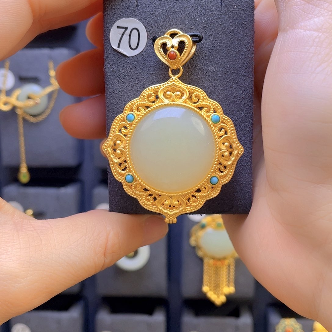 和田玉颈饰银S925镀金镶嵌